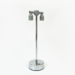Đèn Bàn LED Tích Điện Thân Cao Xoay 360 Độ Decor Bàn Tiệc