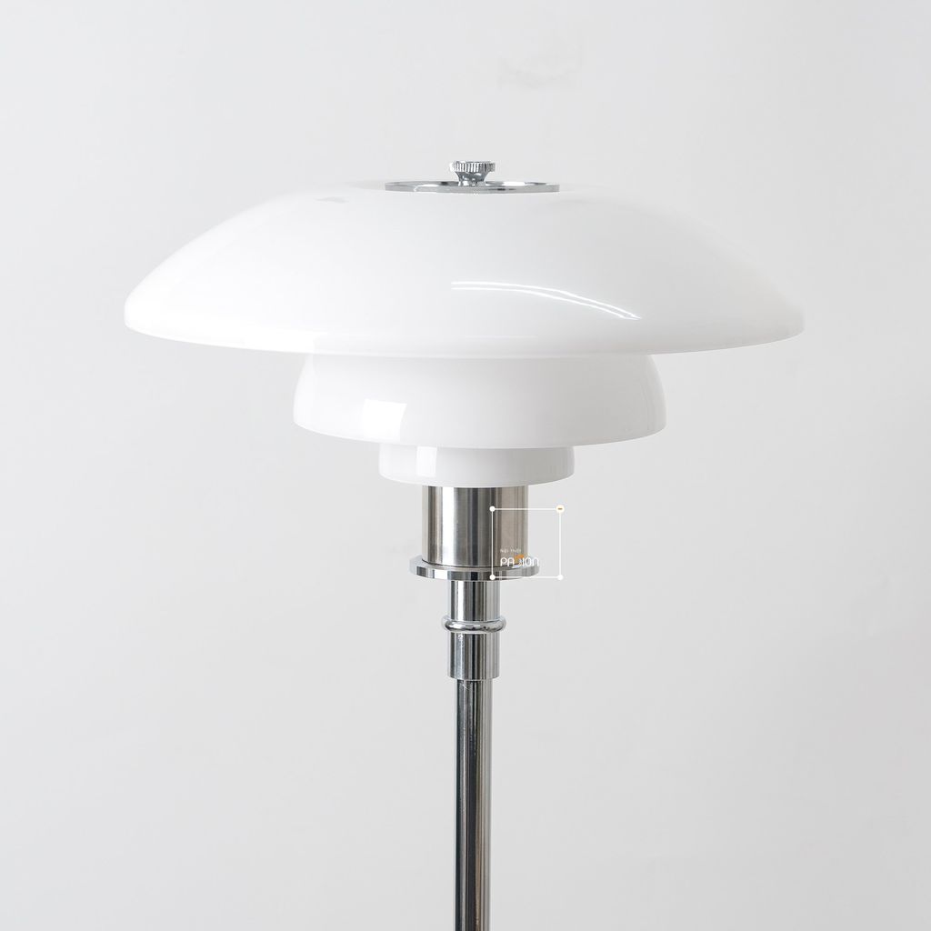 Đèn Sàn Thiết Kế Dáng Vòm Đan Mạch Thân Inox Mạ Điện