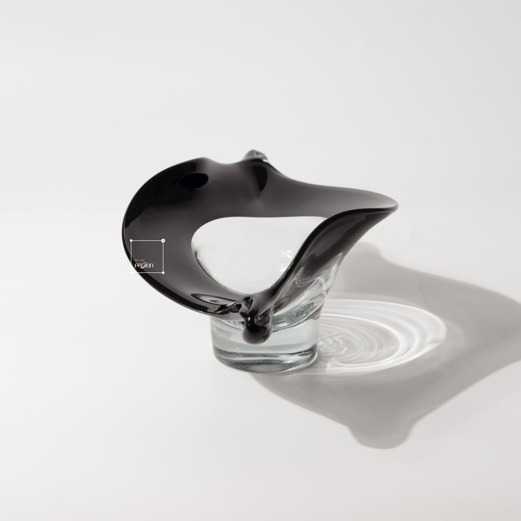 Dĩa Thủy Tinh Chân Cao Đế Dày Trang Trí Bàn Tiệc Hình Chiếc Lá