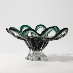 Dĩa Trang Trí Thủy Tinh H ình Cánh Hoa Tuyết Xanh Lục Sang Trọng