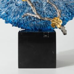 Tượng Decor San Hô Màu Gradient Xanh Dương Trong Suốt Phối Hoa Mai
