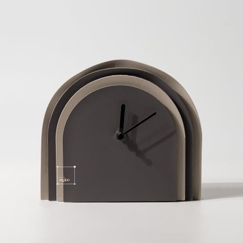 Đồng Hồ Để Bàn Kiểu Vòm Phối Da Bắc Âu