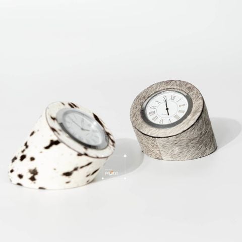 Đồng Hồ Để Bàn Trang Trí Phối Lông Ngựa Sang Trọng