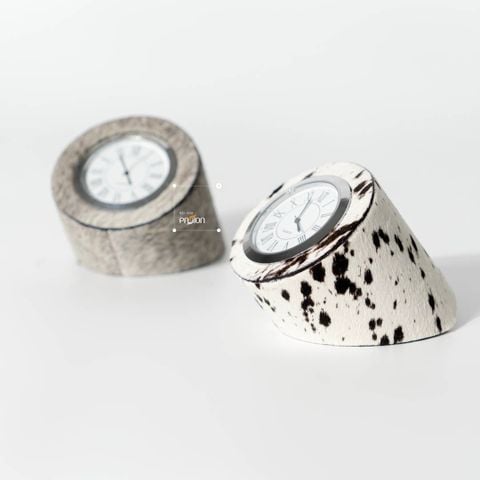 Đồng Hồ Để Bàn Trang Trí Phối Lông Ngựa Sang Trọng