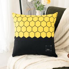 Vỏ gối tựa lưng tông đen trắng tối giản