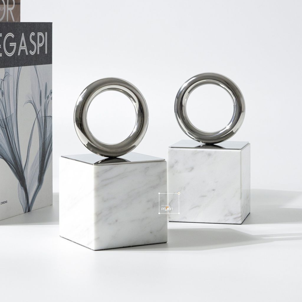 Chặn Sách Đá Thạch Phối Vòng Tròn Bạc