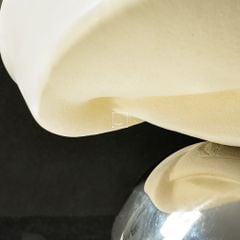 Tượng Trang Trí Để Bàn Khối Tròn Xoắn Nơ Độc Đáo