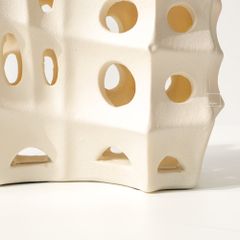 Bình Hoa Nghệ Thuật Mô Hình Rỗng Decor Sáng Tạo