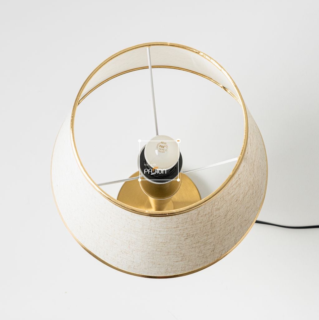 Đèn Bàn Chân Đế Kim Loại Vàng Tối Giản Châu Âu