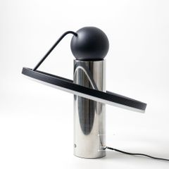 Đèn Bàn Phong Cách Mạ Điện Chrome Bạc Hình Cung Tròn