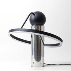 Đèn Bàn Phong Cách Mạ Điện Chrome Bạc Hình Cung Tròn