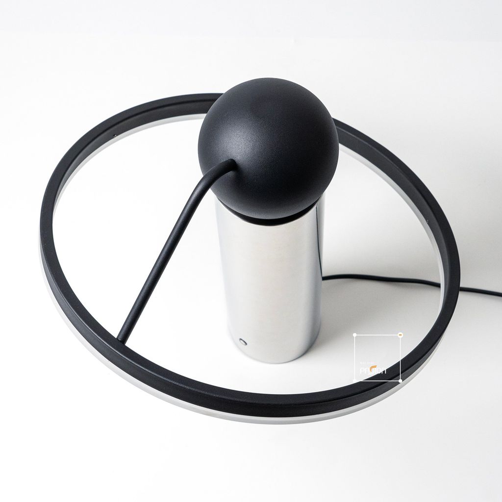 Đèn Bàn Phong Cách Mạ Điện Chrome Bạc Hình Cung Tròn