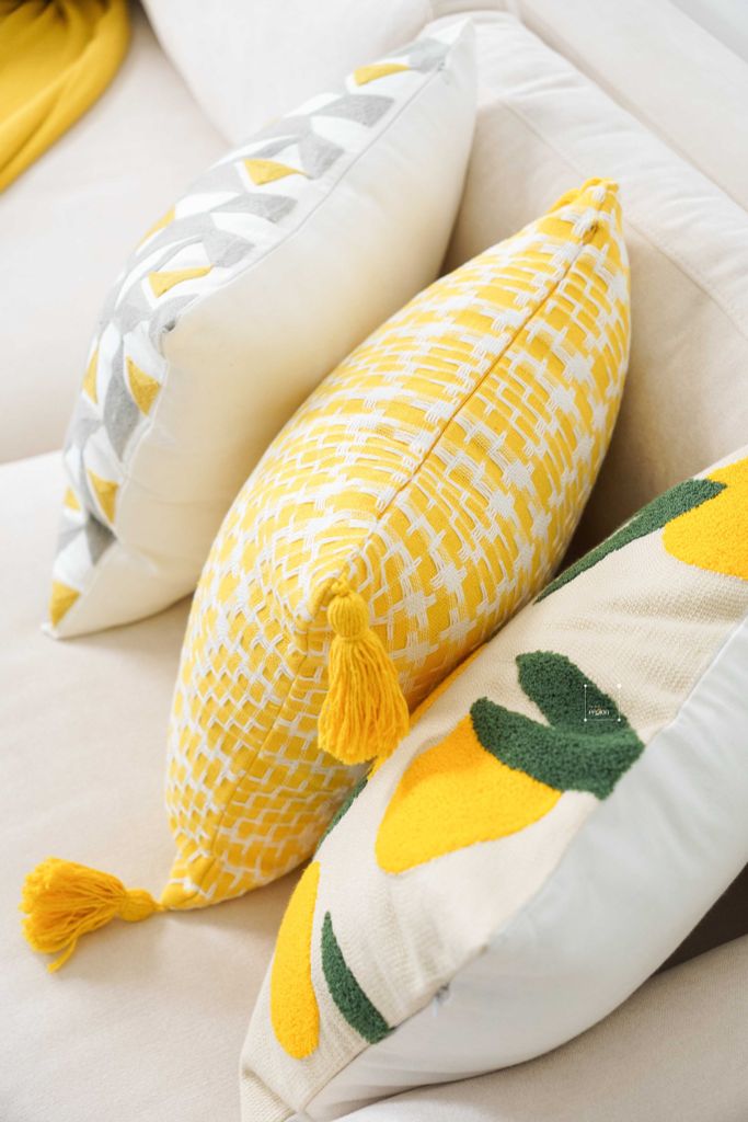 Set Decor Phòng Khách Sắc Vàng Ấm Áp Modern Style