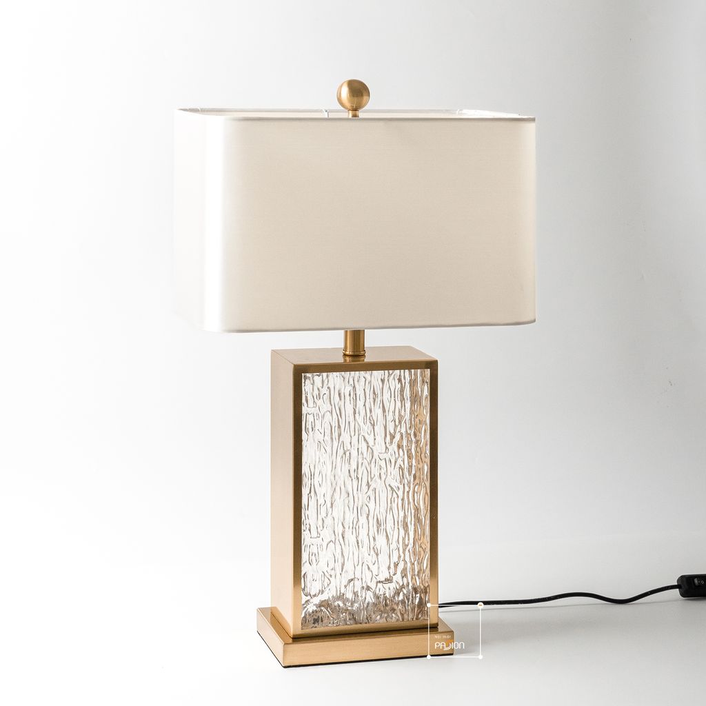 Đèn Bàn Thủy Tinh Viền Vàng Sông Băng Sang Trọng