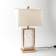 Đèn Bàn Thủy Tinh Viền Vàng Sông Băng Sang Trọng