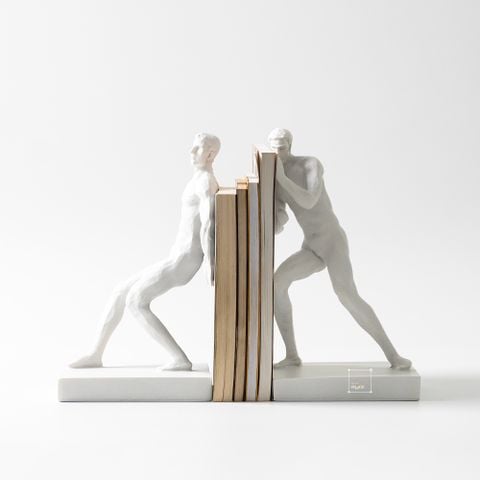 Giá Sách Nhân Vật Nam Thần Sáng Tạo