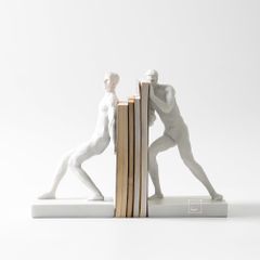 Giá Sách Nhân Vật Nam Thần Sáng Tạo