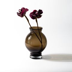 Bình Hoa Thủy Tinh Nâu Kiểu Pháp Gợn Sóng Sang Trọng