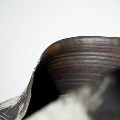 Bình Hoa Gốm Sứ Tông Xám Vân Sọc Phong Cách Wabi Sabi Miệng Cong