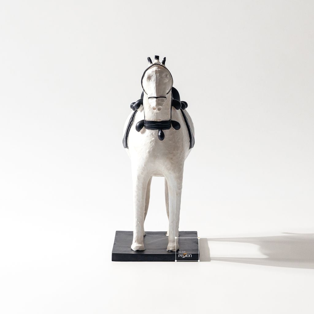 Tượng Ngựa Trừu Tượng Phong Cách Pháp Cổ Điển