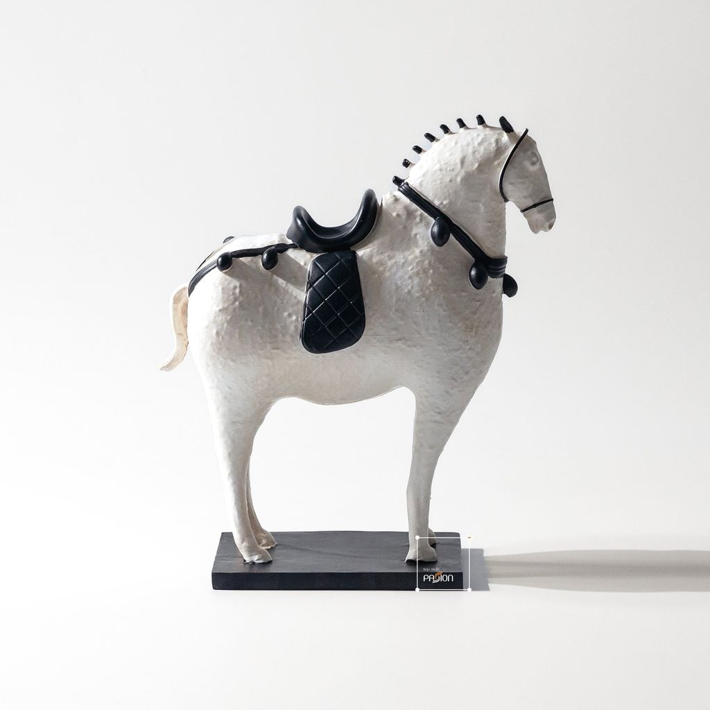 Tượng Ngựa Trừu Tượng Phong Cách Pháp Cổ Điển