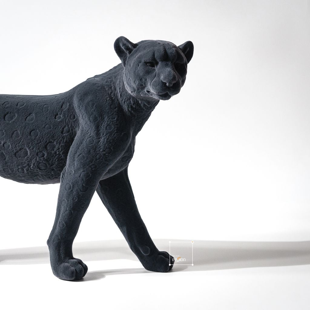 Tượng Báo Nâu Hình Đốm Nhung Ngồi Sang Trọng