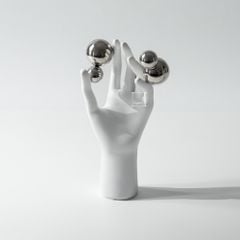 Tượng Bàn Tay Phối Khối Bạc Tròn Sáng Tạo