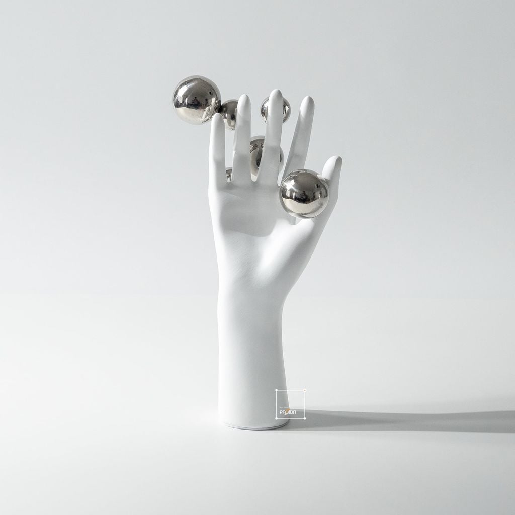 Tượng Bàn Tay Phối Khối Bạc Tròn Sáng Tạo