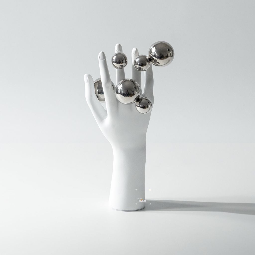 Tượng Bàn Tay Phối Khối Bạc Tròn Sáng Tạo