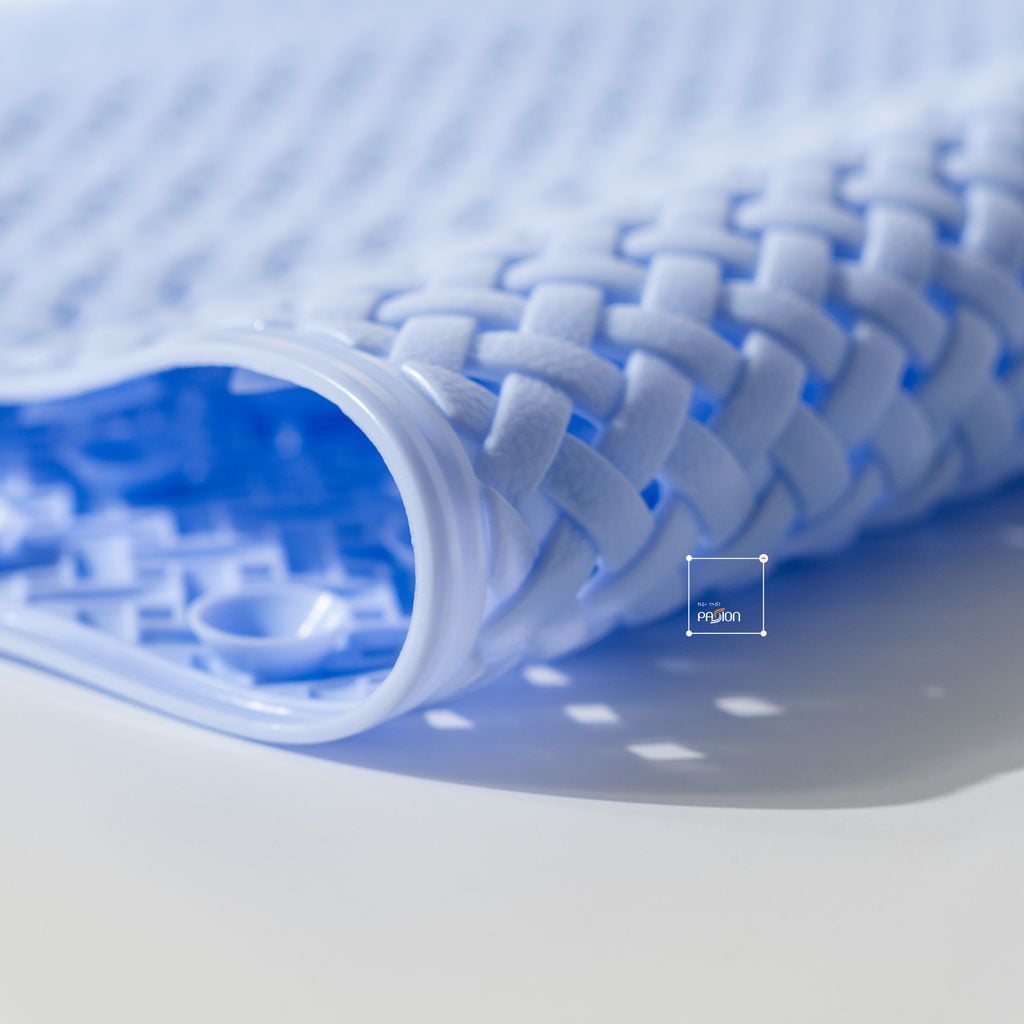 Thảm Nhựa Chống Trượt Nhà Tắm PVC Kết Cấu Đan Chéo Có Đế Hút Mềm Mại