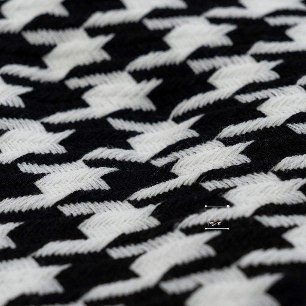 Chăn Phủ Giường Decor Họa Tiết Răng Sói Houndstooth 130x230cm