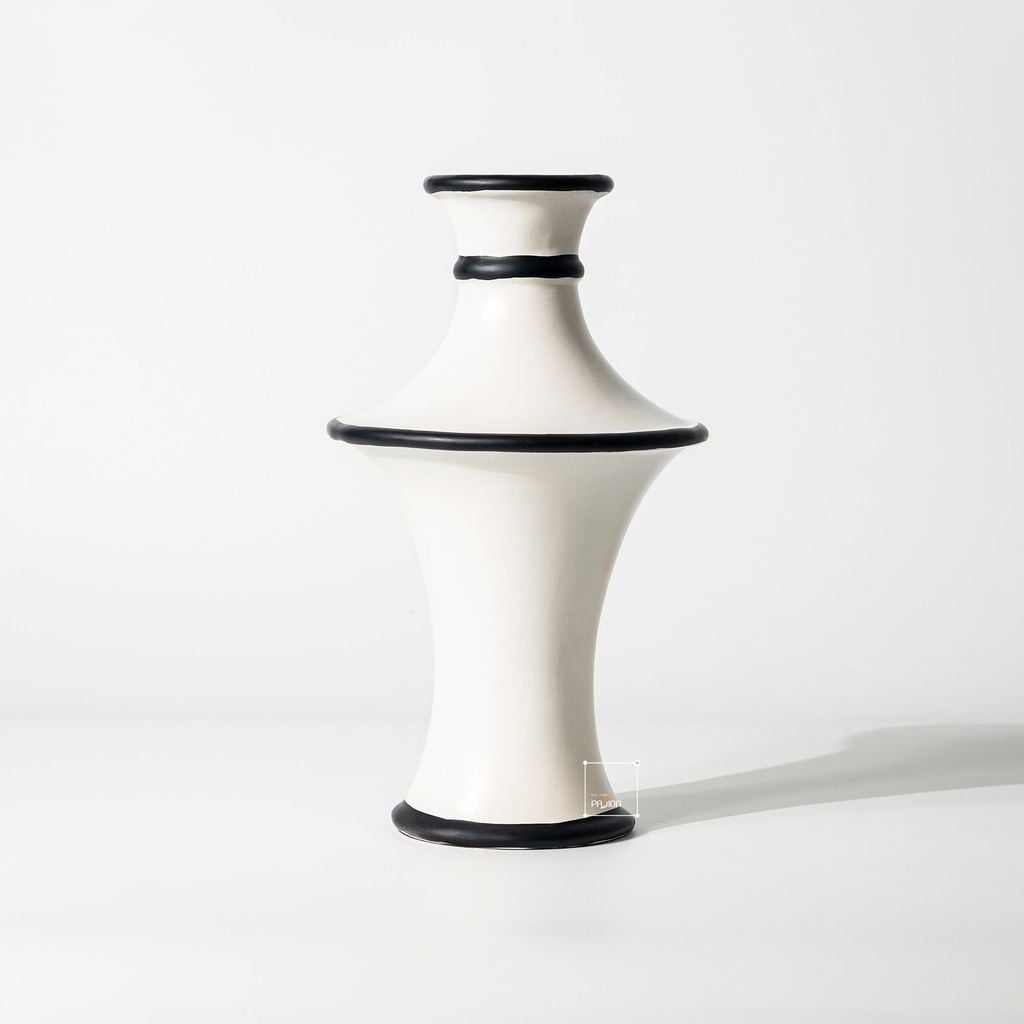 Bình Hoa Gốm Kiểu Pháp Phối Vòng Đen Sang Trọng