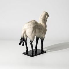 Tượng Ngựa Bằng Nhựa Cây Sơn Bóng Nhũ Phong Cách Vintage