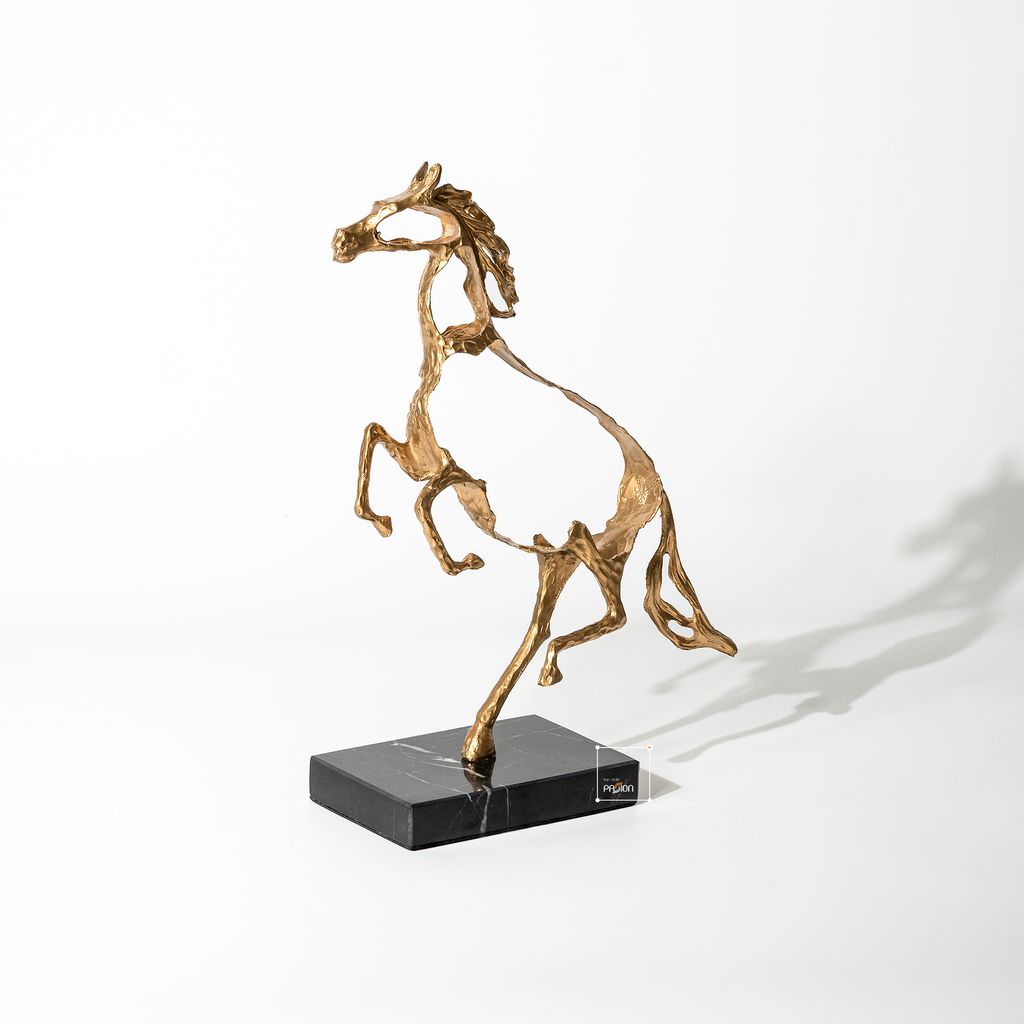 Tượng Ngựa Kim Loại Phong Cách Trừu Tượng