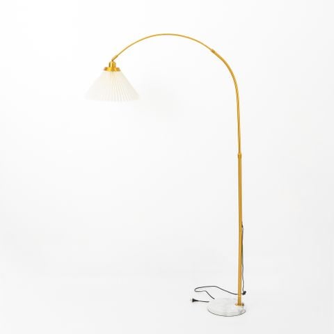 Đèn Sàn Đứng Phòng Khách Thân Kim Loại Xếp Ply