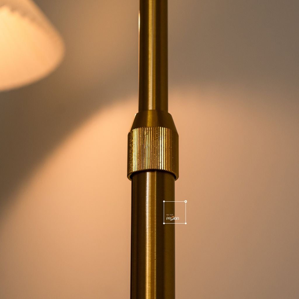 Đèn Sàn Đứng Phòng Khách Thân Kim Loại Xếp Ply