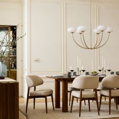 Ghế Ăn Lót Đệm Bo Cong Sang Trọng