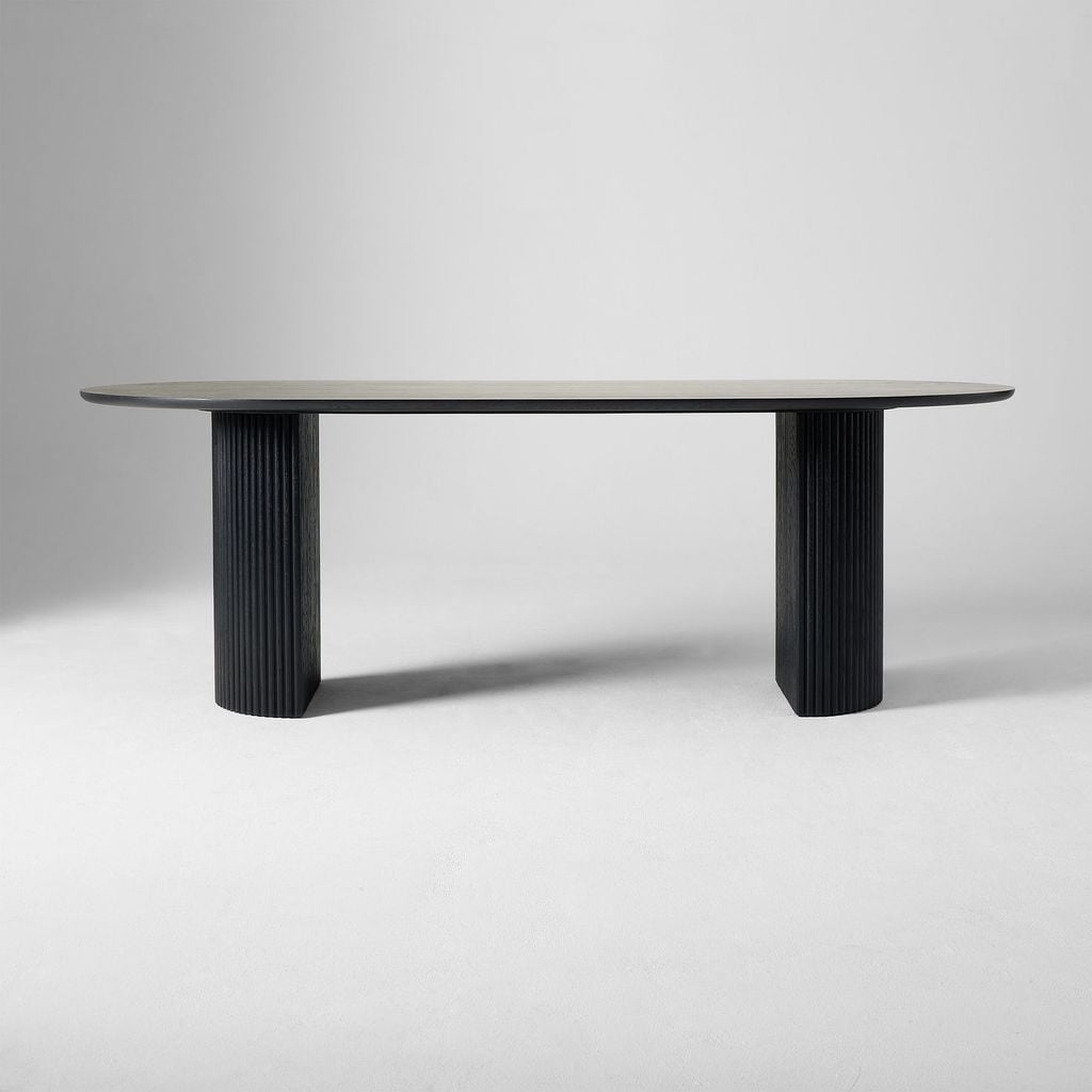 Bàn Ăn Oval Dài Chân Trụ Kẹp Nẹp Tròn