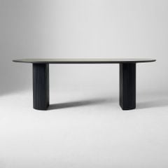 Bàn Ăn Oval Dài Chân Trụ Kẹp Nẹp Tròn