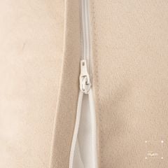 Vỏ Gối Tựa Lưng Nhung Đen Bạc Ánh Kim Vân Hổ