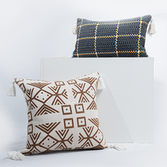Vỏ Gối Tựa Lưng Sofa Bohemian Tua Rua Đan Len Phối Màu Wabi Sabi