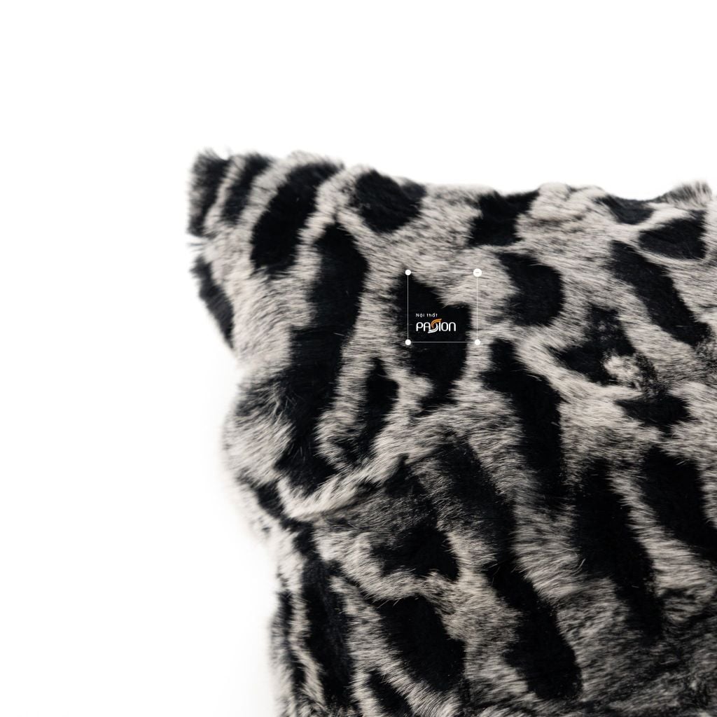 Vỏ Gối Tựa Lưng Nhung Đen Bạc Ánh Kim Vân Hổ