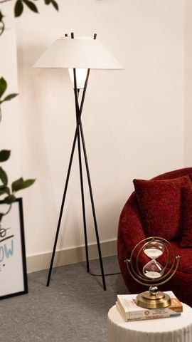 Đèn Cây Đứng Sàn Chân Tripod Chụp Vải Trắng Phong Cách Hiện Đại