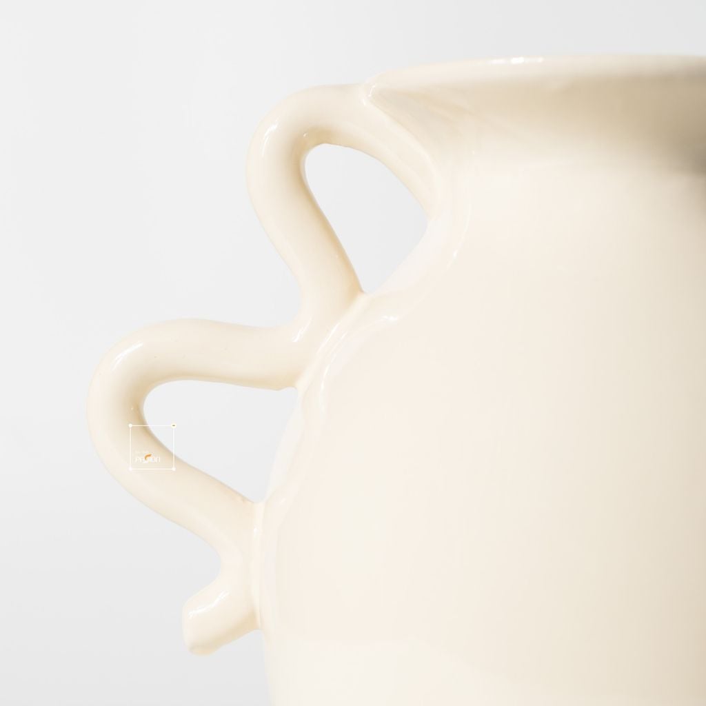 Bình Gốm Minimalist Tay Xoắn Bắc Âu