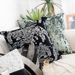 Vỏ Gối Tựa Lưng Ánh Kim Phối Khóa Luxury