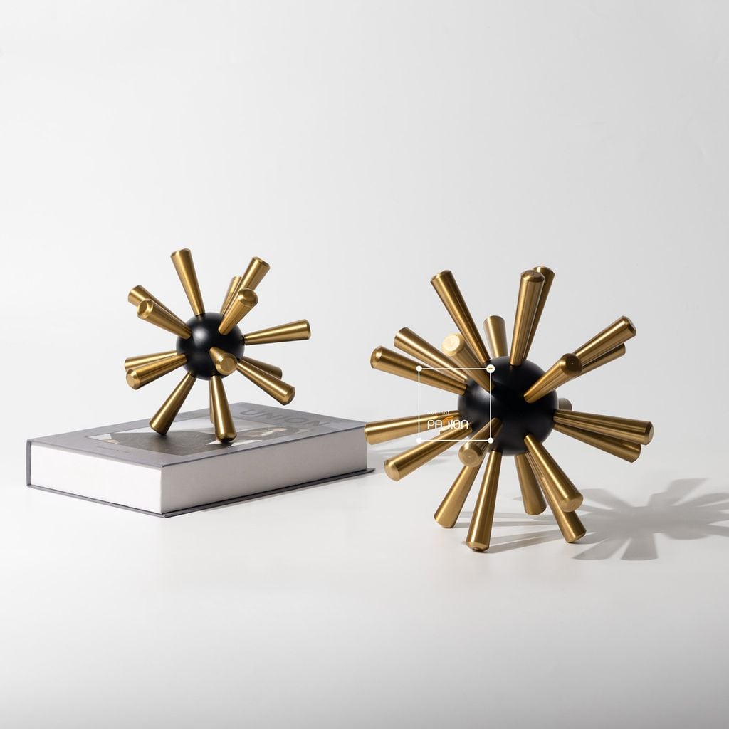 Đồ Trang Trí Tủ Kệ Quả Cầu Gai Hợp Kim Sáng Tạo