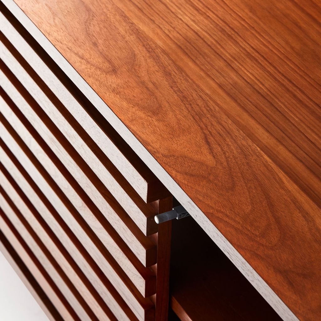 Tủ Tivi Gỗ Tự Nhiên Vân Sóng 2 Ngăn Kéo Rhapsody