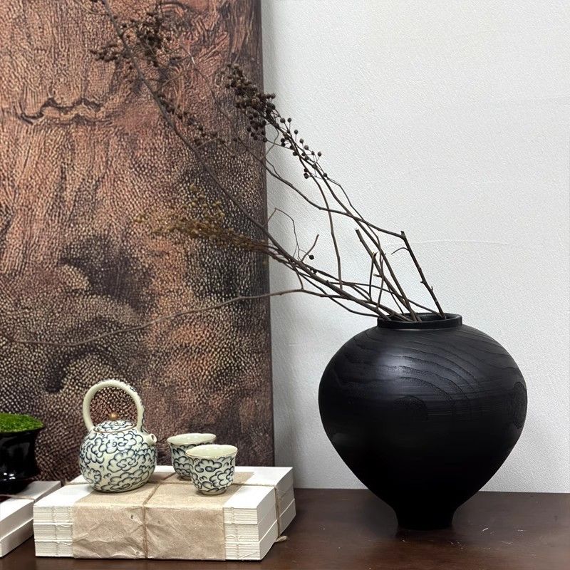 Bình Hoa Gỗ Đen Dáng Tròn Nghệ Thuật
