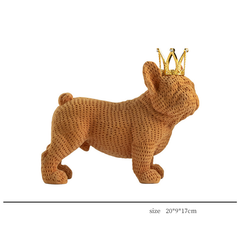 Tượng Decor Chó Đấu Bò Đội Vương Miện Sang Trọng Màu Vàng Hồng