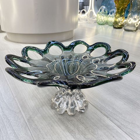 Dĩa Trang Trí Thủy Tinh H ình Cánh Hoa Tuyết Xanh Lục Sang Trọng